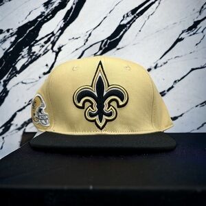 New Orleans Saints PRO STANDARD 2 Tone SnapBack Hat Big Logo Helmet side Patch